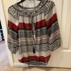 New black, red and white patterned top